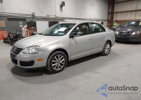 2010 Volkswagen Jetta Limited Edition from USA, damaged, VIN 3VWAX7AJ3AM123190